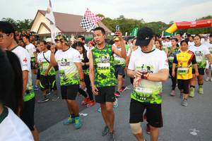 BIB: 2464
                            <button type="button" onclick="openModal(3530896)" class="btn btn-primary btn-sm float-right btn-popup" data-toggle="modal" data-target=".modal-high-quality">
                        <i class="fas fa-shopping-cart"></i> Add to Cart
                    </button>
                                            <button type="button" onclick="isThisMe(3530896, true)" class="btn btn-success btn-sm float-right btn-popup btn-isme hidden" data-toggle="tooltip" data-placement="bottom" title="นี่คือรูปของคุณใช่ไหม คลิกที่นี่เพื่อเอาเข้าอัลบั้ม">
                        <i class="fas fa-plus"></i> Add to album
                    </button>
                    <button type="button" onclick="isThisMe(3530896, false)" class="btn btn-warning btn-sm float-right btn-popup btn-isnotme hidden">
                        <i class="fas fa-ban"></i> Remove from album
                    </button>